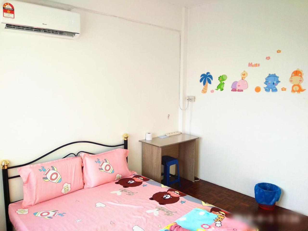 H Homestay Sibu - 1000Mbps 1Gbps Wifi, Astro & Auto Gate Parking Semi Detached House! エクステリア 写真